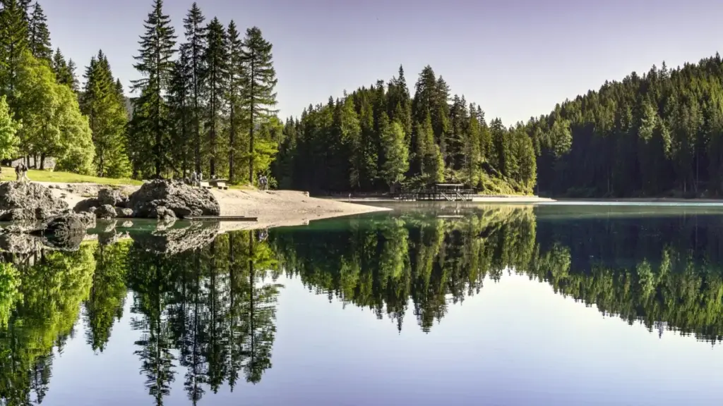 Maloba ya step-na-step mpo na ba créateur ya RDC: ndenge ya kotia Malta brands na TikTok, kosala partnerships long-term, mpe kosalela trends ya travel marketing.