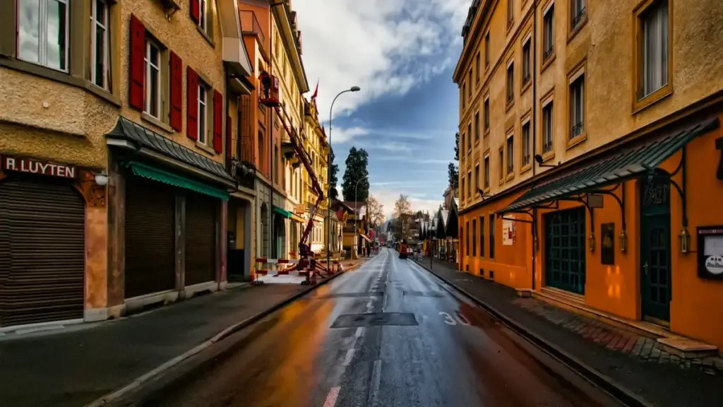 Makambo ya malamu mpo na ba-advertiser na RDC: ndenge ya kozwa ba-Telegram creators ya Latvia mpo kozonga visibilité ya destinations ya voyage.