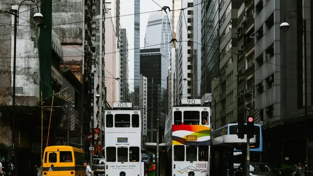 Mwana créateur? Lisungi ya pas à pas mpo na kokota na programmes de seeding ya marques ivoiriennes na Kuaishou, stratégie, outils, contact templates.