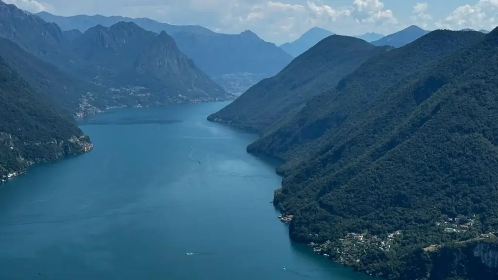 Maloba ya kokata: ndenge ya kozwa Lithuania Line creators mpo na koyebisa brand na livestreams, mikano, mpe plan ya long terme mpo na ba campagnes.