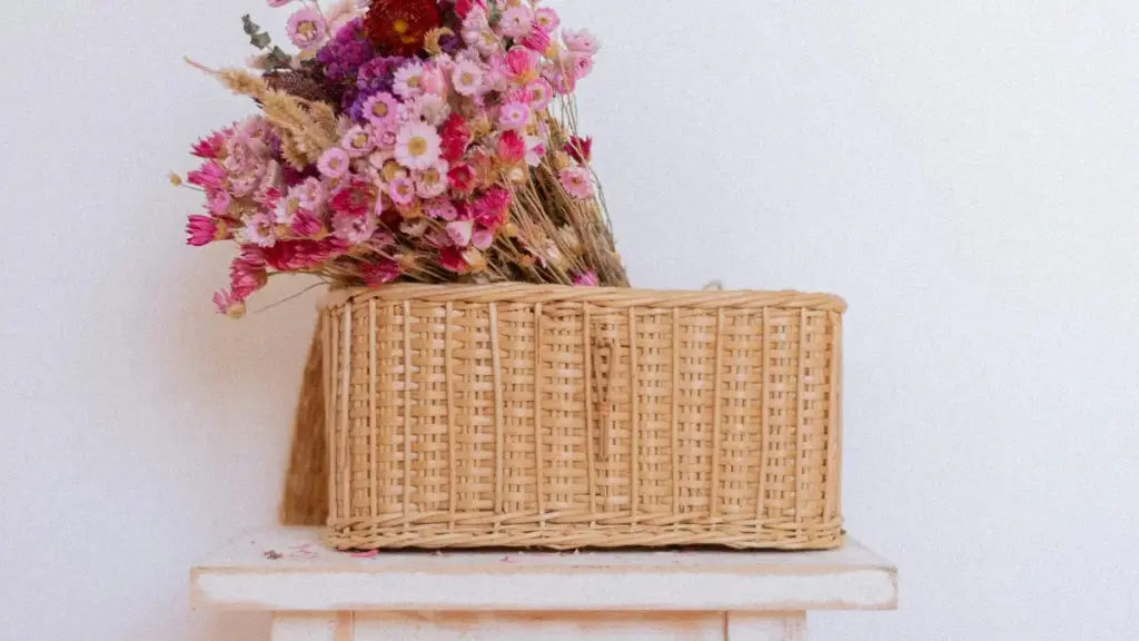 Mokanda oyo ekosalisa ba‑marketer na DRC kosala sourcing ya creators Serbia na Reddit mpo na niche audiences, na tips pratiques, table ya comparaison, FAQ, mpe ma‑titie promo ya VPN.