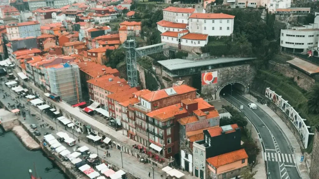 Masolo ya makasi mpo na ndenge okoki kozwa creators Chingari ya Sweden mpo na promotion ya biloko ya saison — stratégies, outils, mpe ntina ya timing.