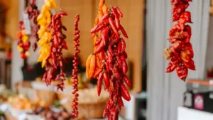 Maloba oyo epesa ndenge ya kozwaka creators ya ShareChat na Azerbaïjan mpo na kokitisa vente ya boutique en ligne na RDC.